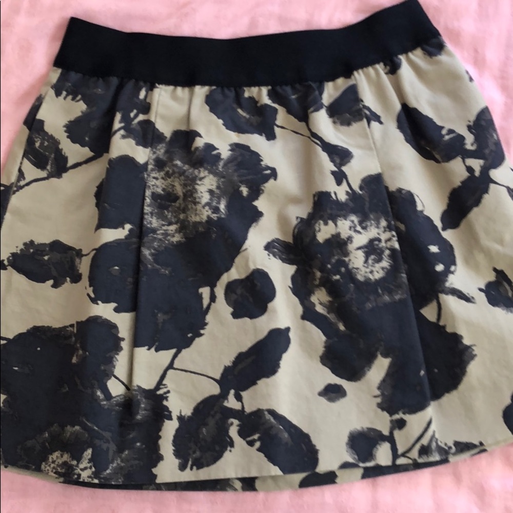 Cute Jcrew skirt with floral print!